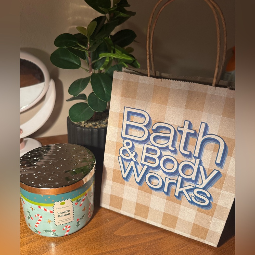 Bath & Body Works Vanilla Balsam Candle